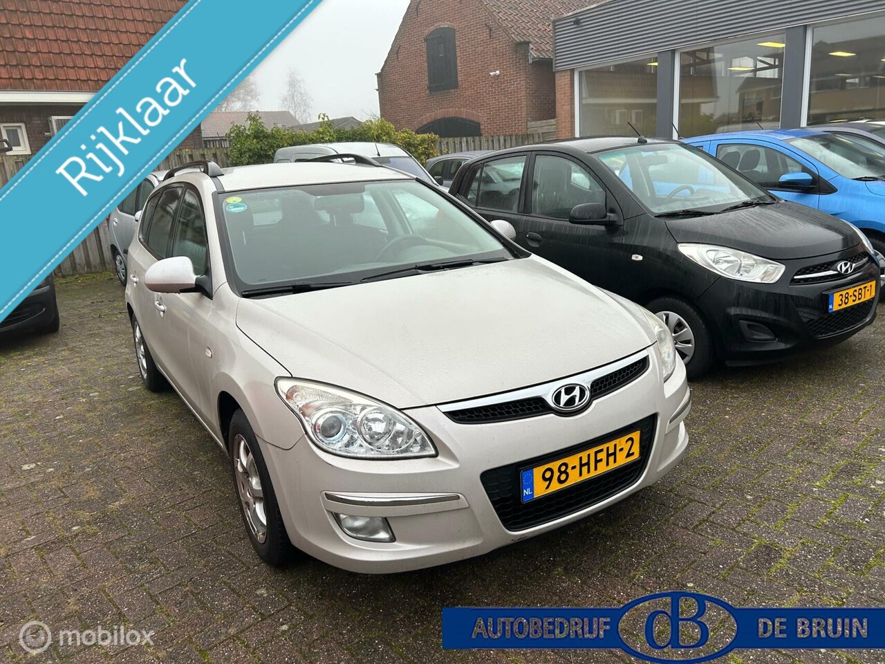 Hyundai i30 CW - 1.6i Dynamic Airco - AutoWereld.nl