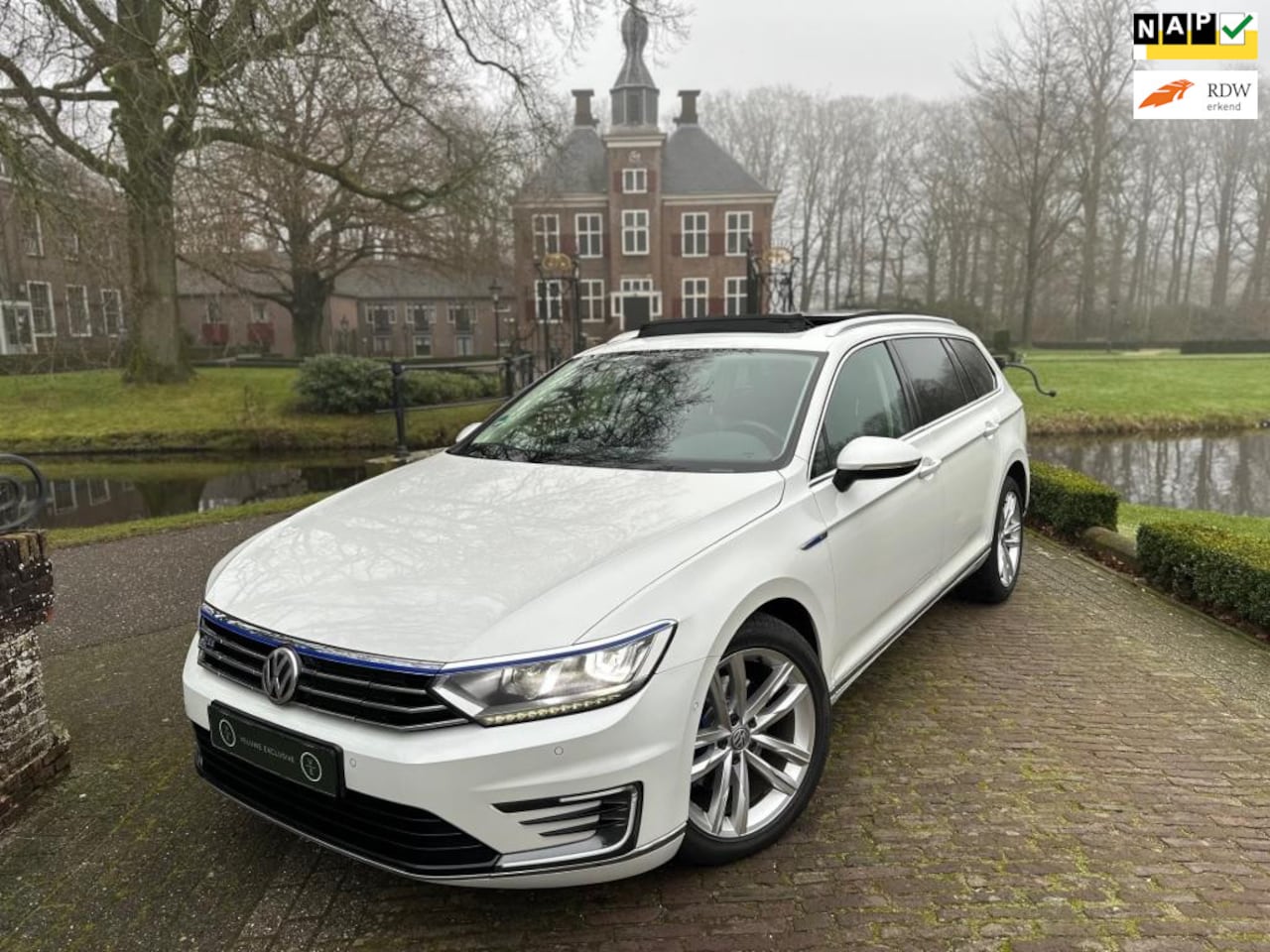 Volkswagen Passat Variant - 1.4 TSI GTE | Pano | Alcantara | 18 Inch | Dealer Onderhouden | - AutoWereld.nl