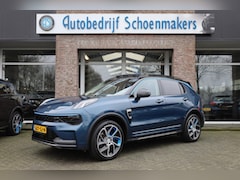 Lynk & Co 01 - 1.5 261PK 6.6Kwh LADEN 360-CAMERA PANO/SCHUIF INFINITY DAB NAVI CARPLAY STOELVERWARMING EL