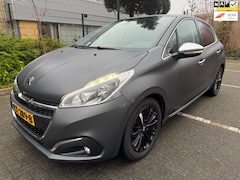 Peugeot 208 - 1.2 PureTech Allure / Camera / Leder / Navi / LED