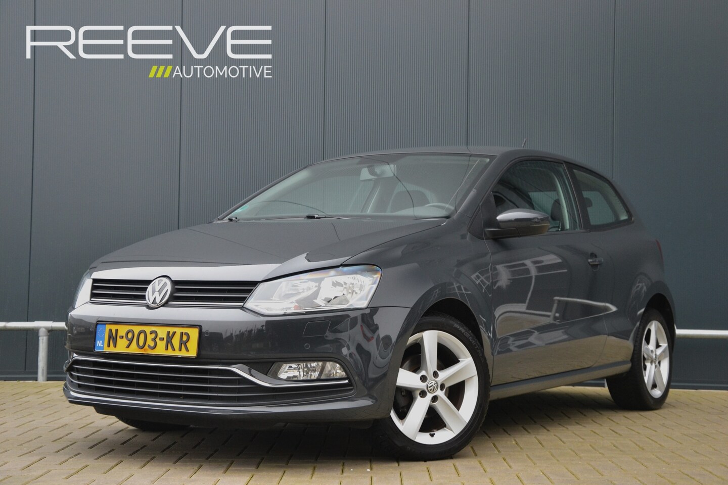 Volkswagen Polo - 1.2 TSI 90pk | Highline | Airco | Navigatie | Apple Carplay / Android Auto | Parkeersensor - AutoWereld.nl