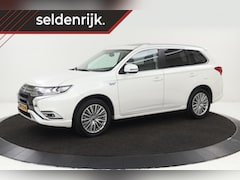 Mitsubishi Outlander - 2.4 PHEV Intense+ | Schuifdak | Trekhaak | Stoel & stuurverwarming | Camera | Leder/Alcant