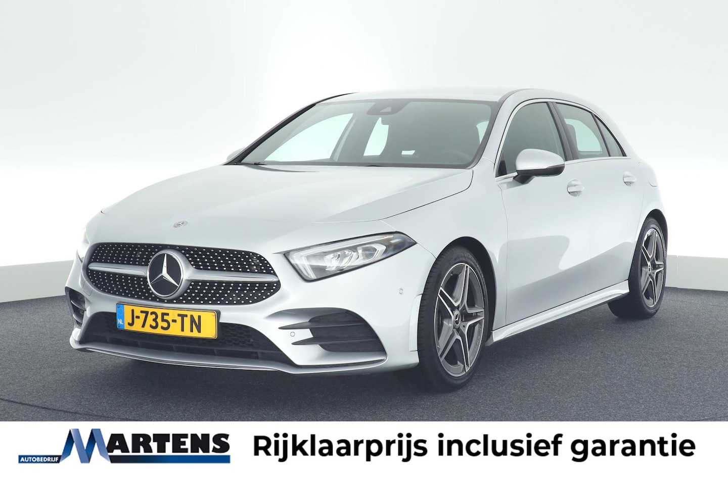 Mercedes-Benz A-klasse - 180 136pk Aut. Business Solution AMG Camera Stoelverwarming Led Navigatie - AutoWereld.nl