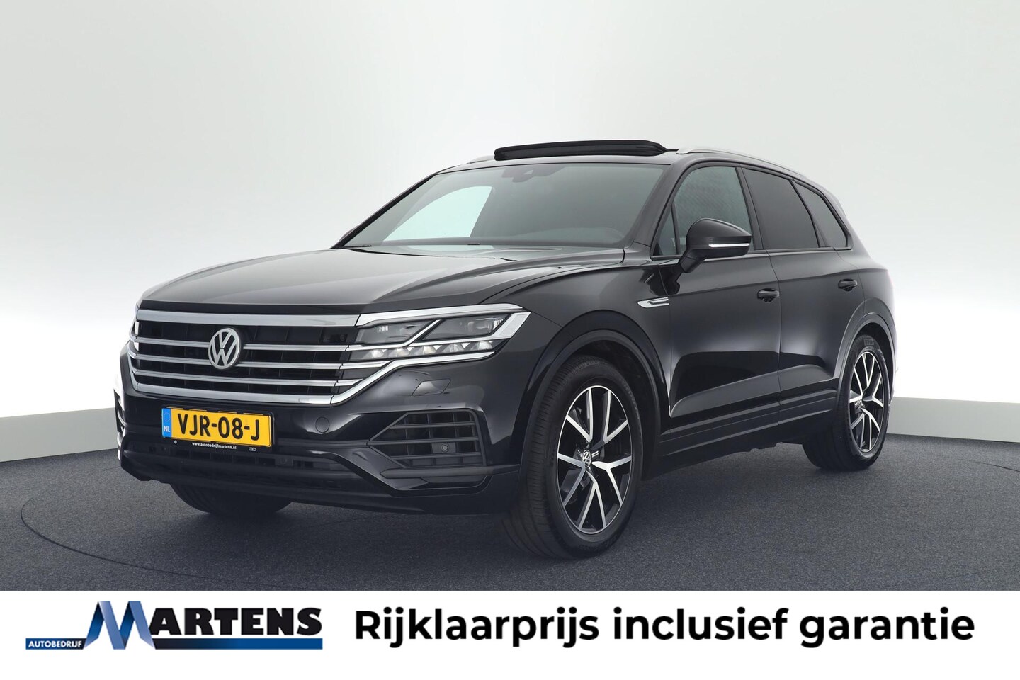 Volkswagen Touareg - Grijs Kenteken 3.0 TDI 286pk DSG 4Motion Trekhaak Camera Luchtvering Led Panoramadak Leder - AutoWereld.nl