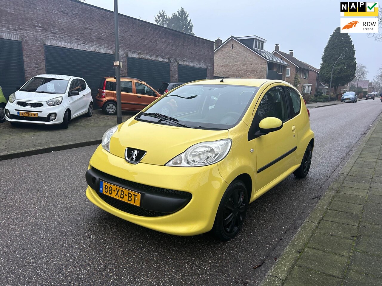 Peugeot 107 - 1.0-12V XS AIRCO,ELEKT PAKKET,CENTRALE DEURVERGRENDELING, NIEUWE APK ! - AutoWereld.nl