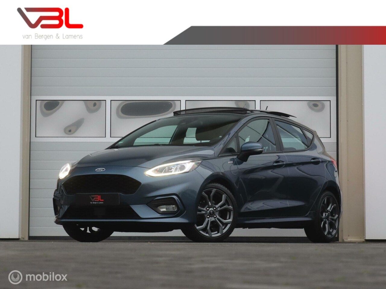 Ford Fiesta - 1.0 EcoBoost ST-Line | Panoramadak | Trekhaak | All-seasonbanden | - AutoWereld.nl