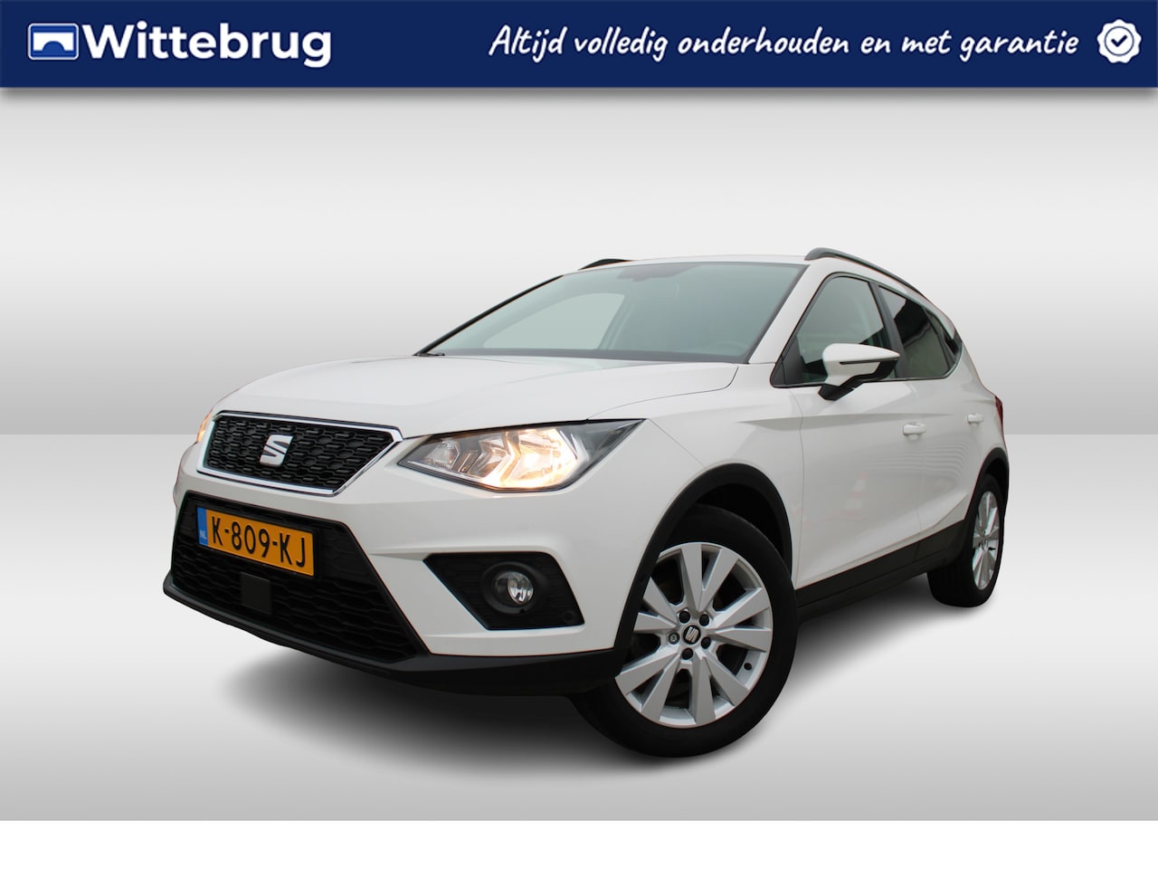 Seat Arona - 1.0 TSI Style Business Intense Navigatie / Camera / Parkeersensoren / 17"LM Velgen / Clima - AutoWereld.nl