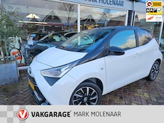 Toyota Aygo - 1.0 VVT-i TeamNL, leuke auto met lage km