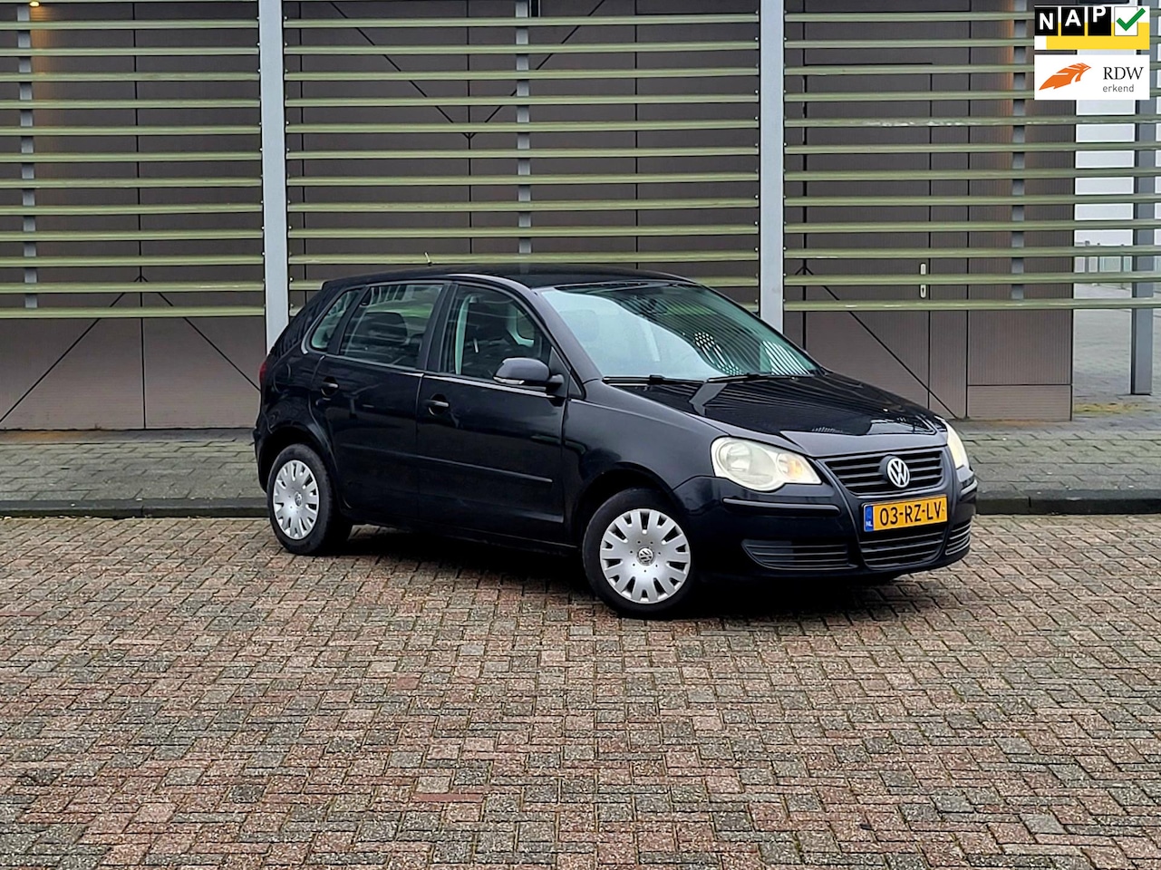 Volkswagen Polo - 1.4-16V Comfortline / Airco / 5 Deurs / Nap - AutoWereld.nl