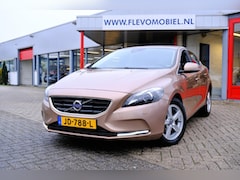 Volvo V40 - 2.0 D2 Nordic+ Xenon|Navi|Clima|LMV