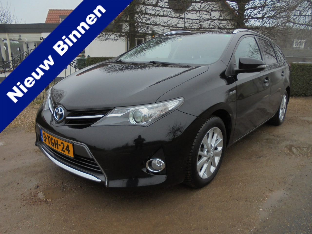 Toyota Auris Touring Sports - 1.8 Hybrid **PANORAMA DAK**2e EIGENAAR**NL-AUTO** - AutoWereld.nl