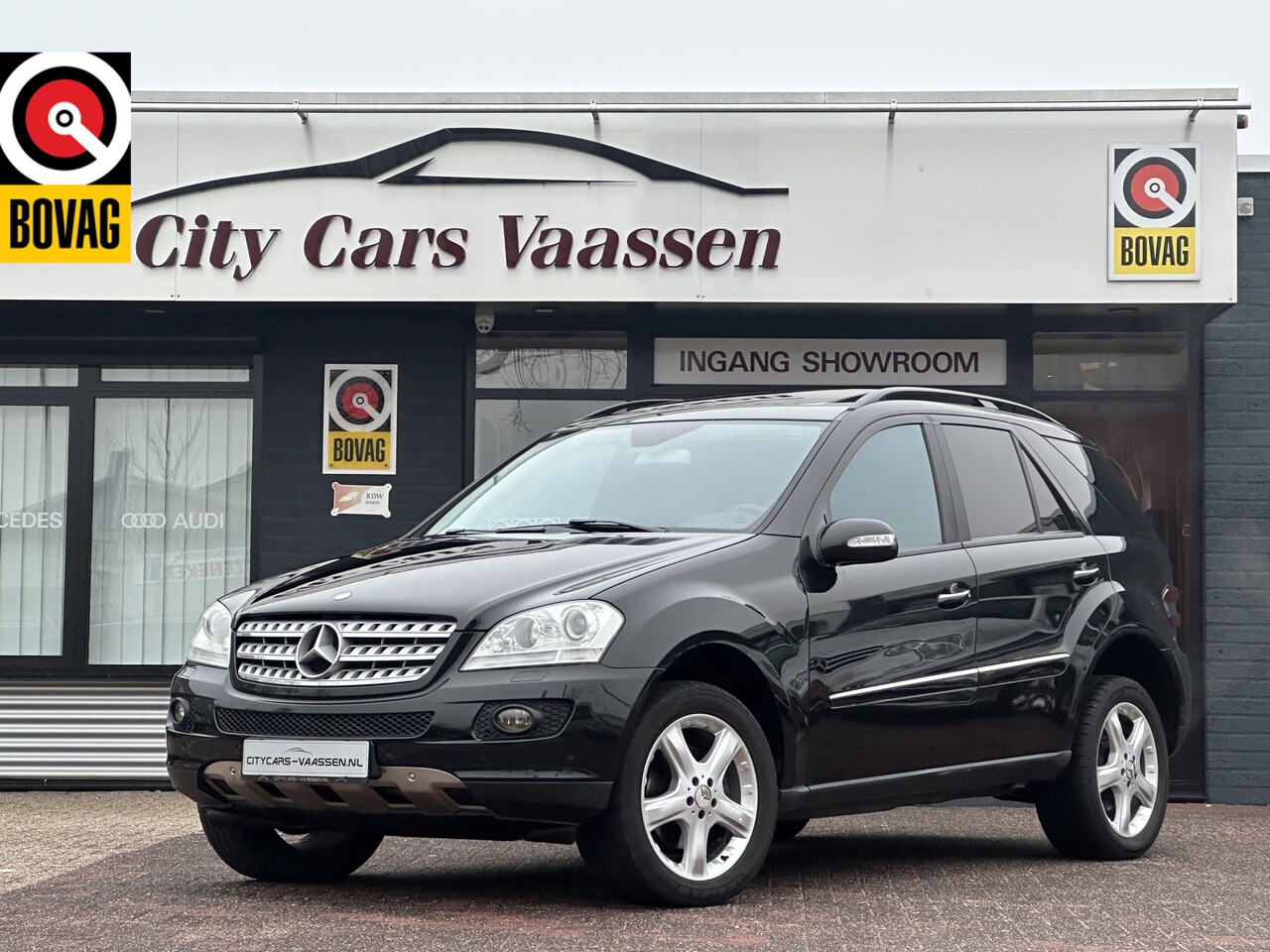 Mercedes-Benz M-klasse - 350 4Matic yougtimer 272 pk climate ctr schuif-kanteldak cruise ctr half leder/alcantara a - AutoWereld.nl