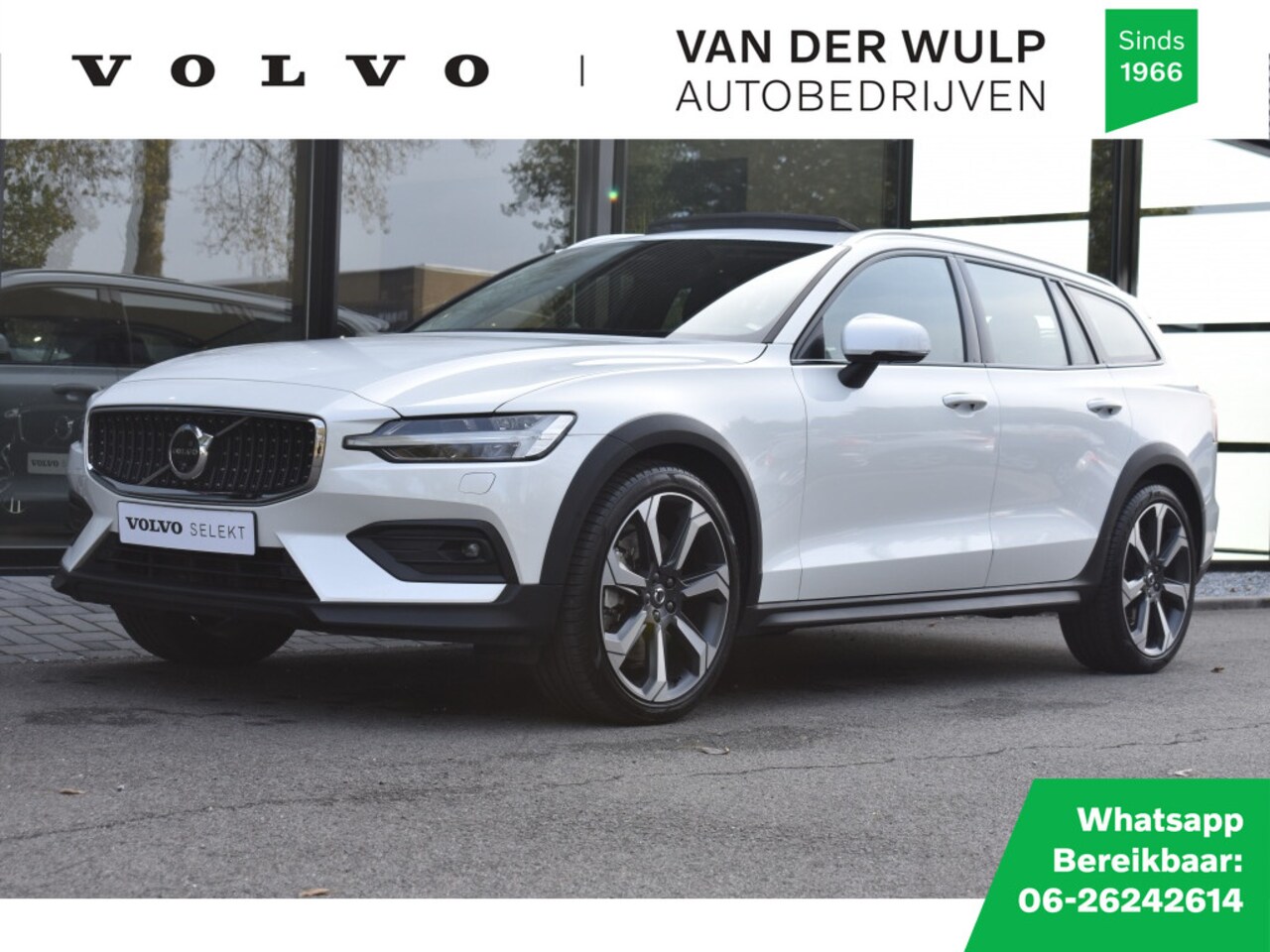 Volvo V60 Cross Country - B5 250PK AWD Ultimate | Bowers&Wilkins | Massage | Leder - AutoWereld.nl