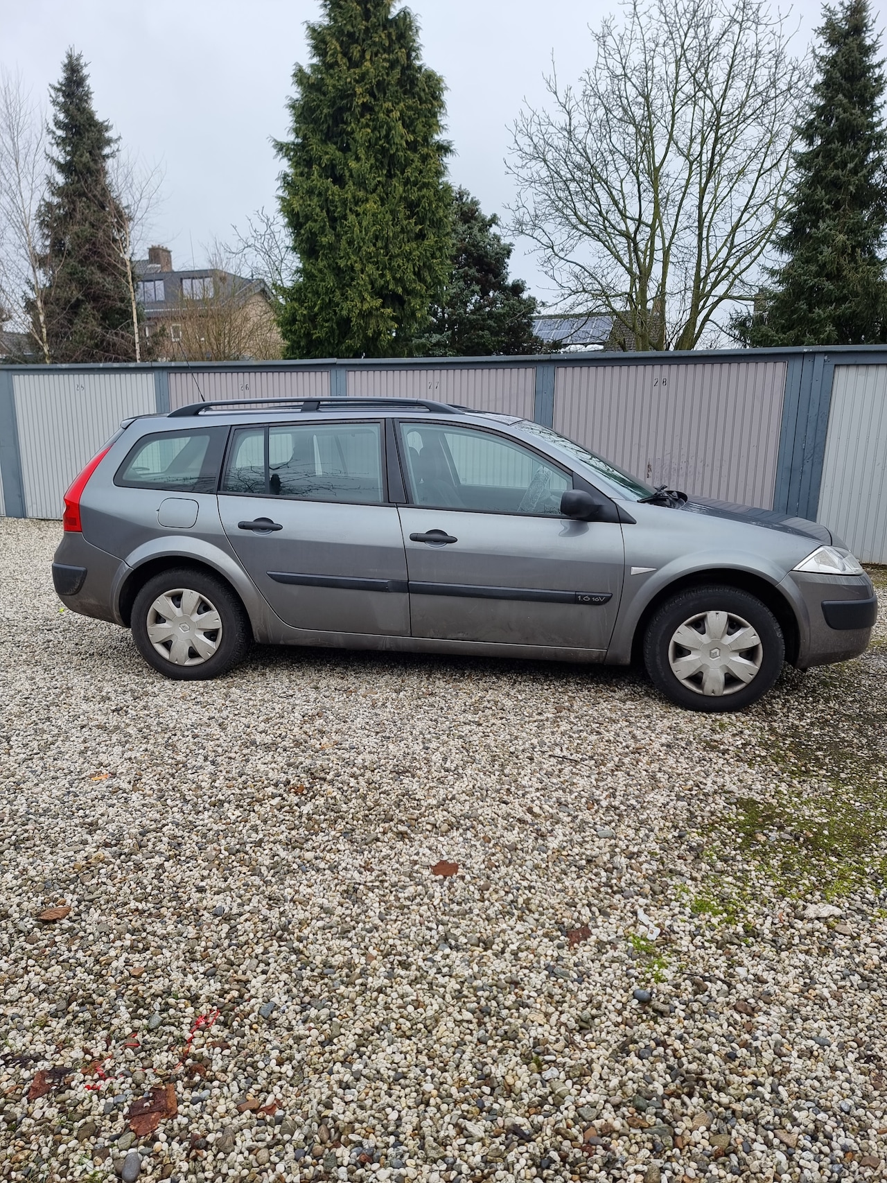 Renault Mégane Grand Tour - 1.6-16V Dynamique Comfort - AutoWereld.nl