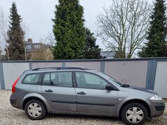 Renault Mégane Grand Tour - 1.6-16V Dynamique Comfort