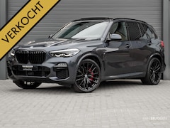 BMW X5 - xDrive 45e M-Sport Pano M-Stoelen BTW Trekhaak 22"