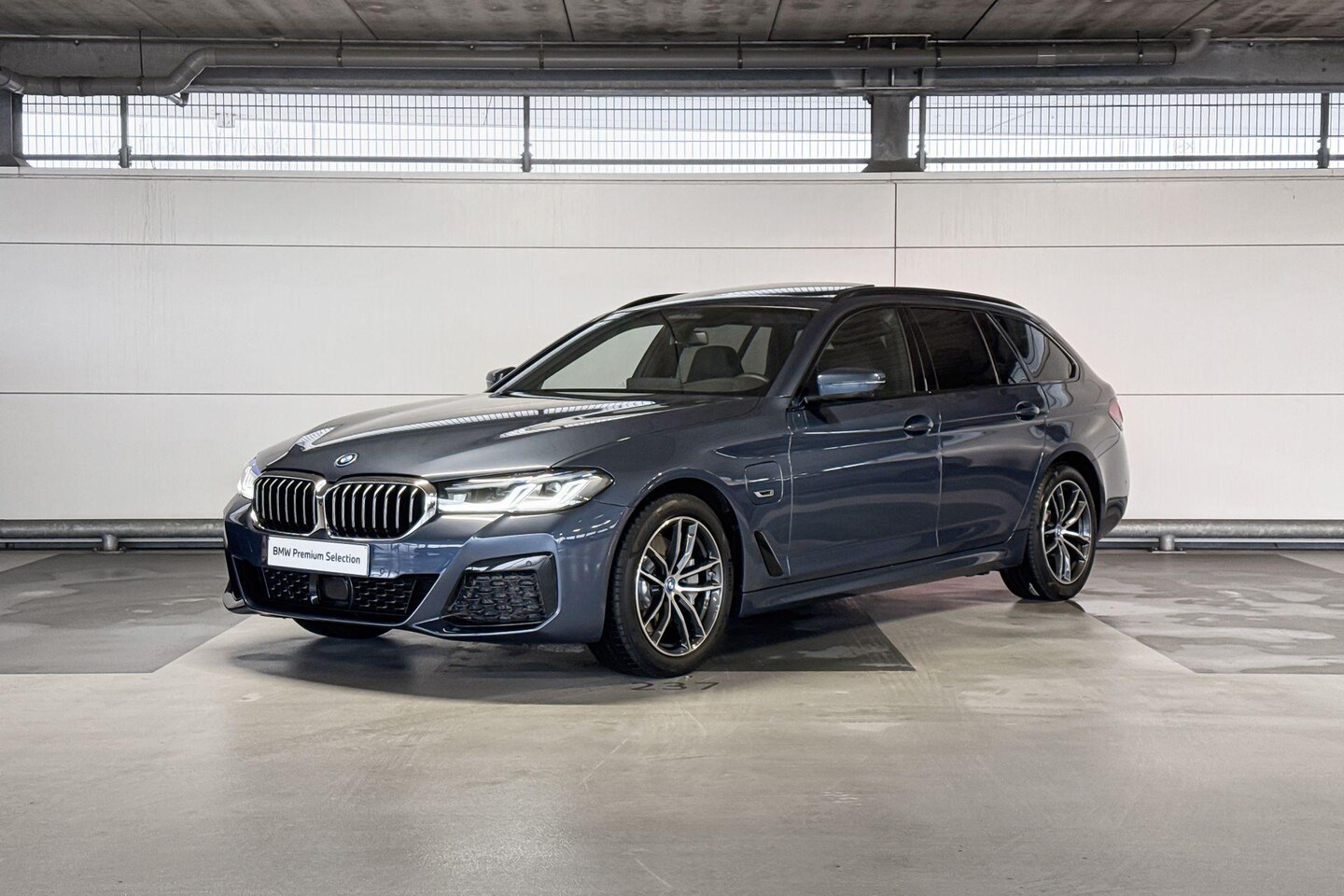 BMW 5-serie Touring - 530e xDrive High Executive 530e xDrive High Executive - AutoWereld.nl