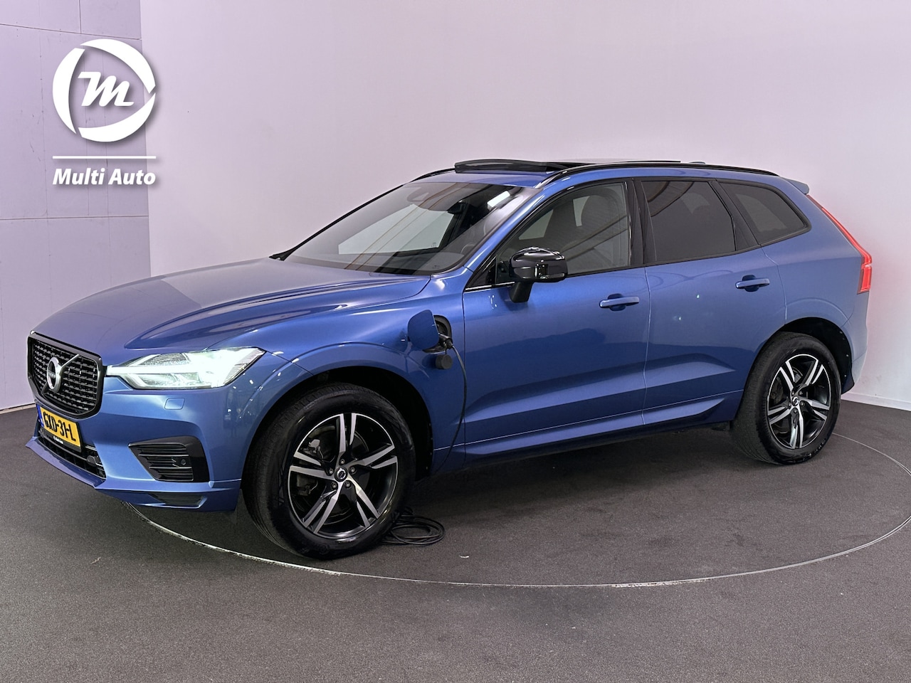 Volvo XC60 - Recharge T6 AWD R-Design Plug In Hybrid PHEV | Panodak | Lederen Sportstoelen | Memory | A - AutoWereld.nl