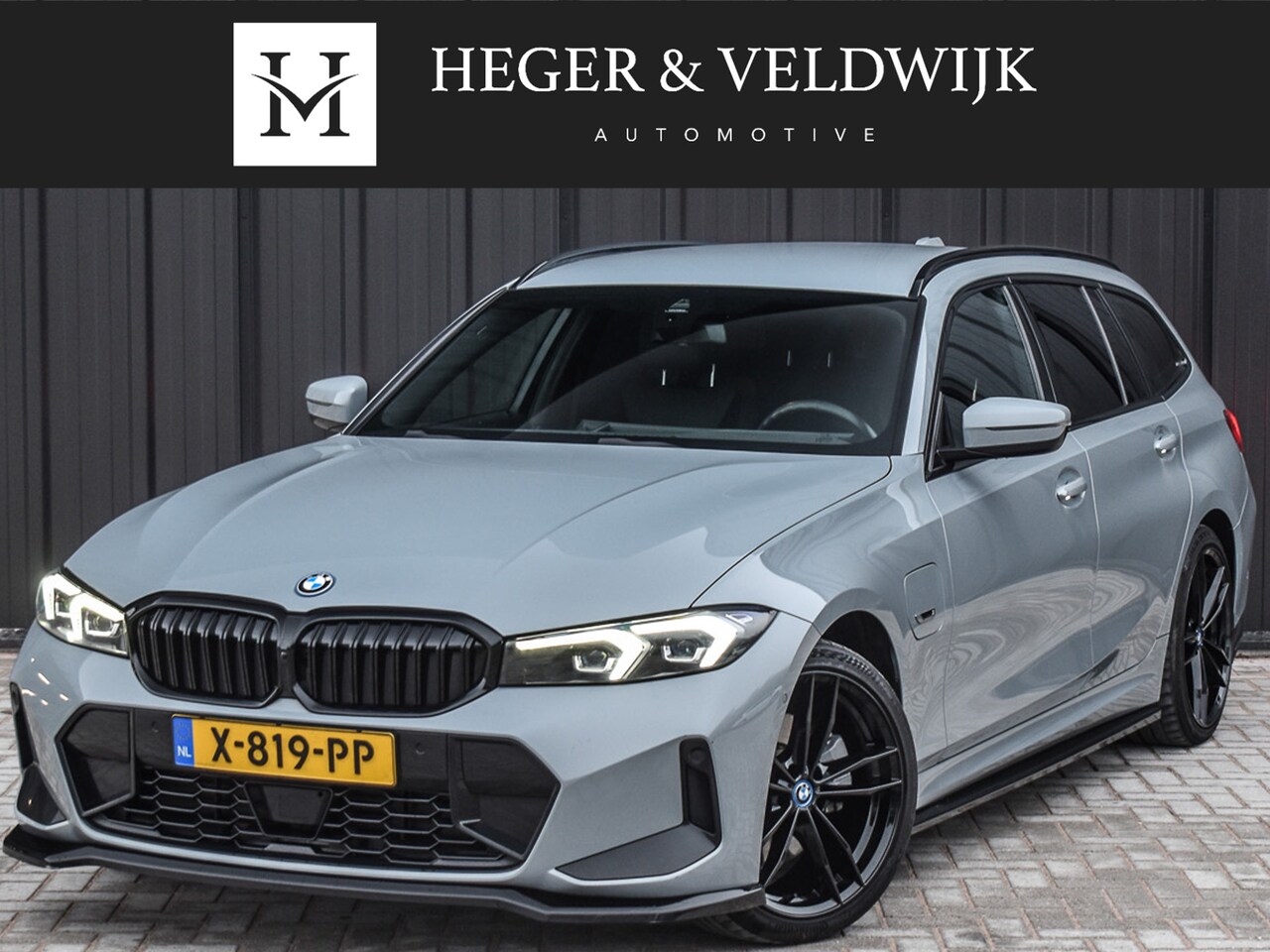 BMW 3-serie Touring - 330e xDRIVE | M-SPORT | FULL-STYLING | ELEKTR. TREKHAAK | WIDESCREEN | HIFI | DAB+ | ACTIV - AutoWereld.nl