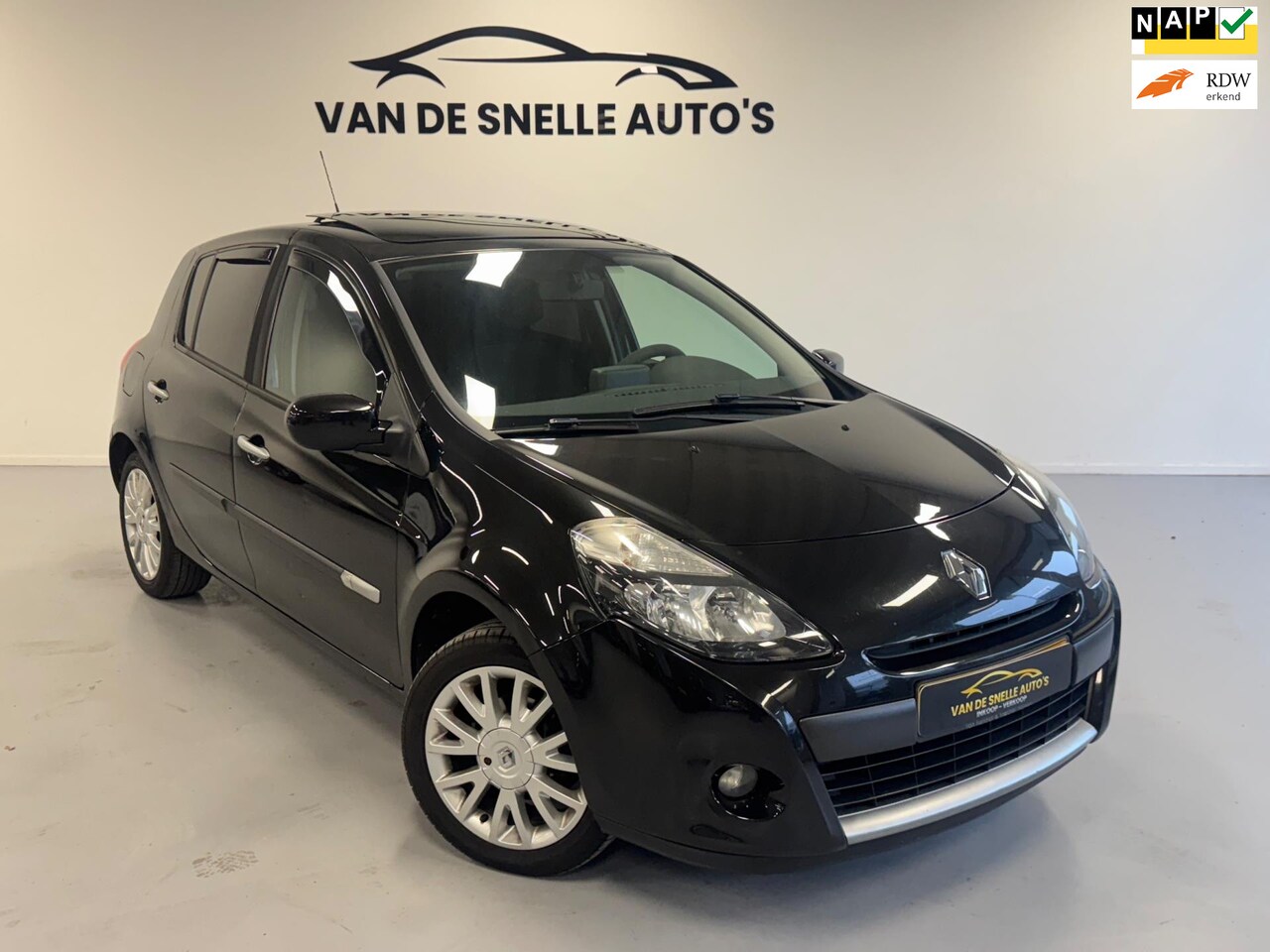 Renault Clio - 1.6 Dynamique AUTOMAAT/PANO/AIRCO - AutoWereld.nl