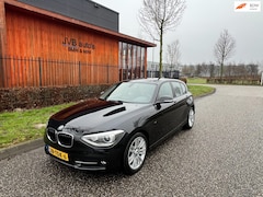 BMW 1-serie - 118i aut. Sportline, trekhaak, leder sportstoelen, navi pro