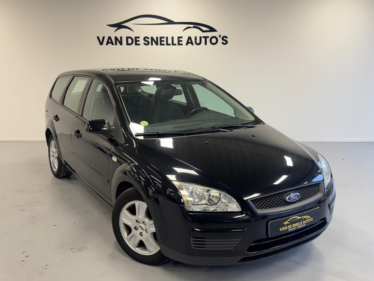 Ford Focus Wagon - 1.4-16V Ambiente AIRCO/APK - AutoWereld.nl