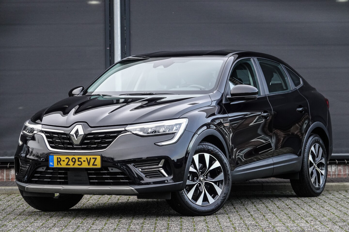 Renault Arkana - 1.6 E-Tech Hybrid 145 Zen | Achteruitrijcamera | LED | 17'' - AutoWereld.nl