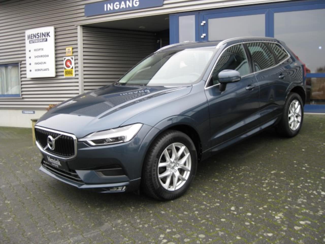 Volvo XC60 - B4 197pk Geartronic Mild Hybrid Momentum - AutoWereld.nl