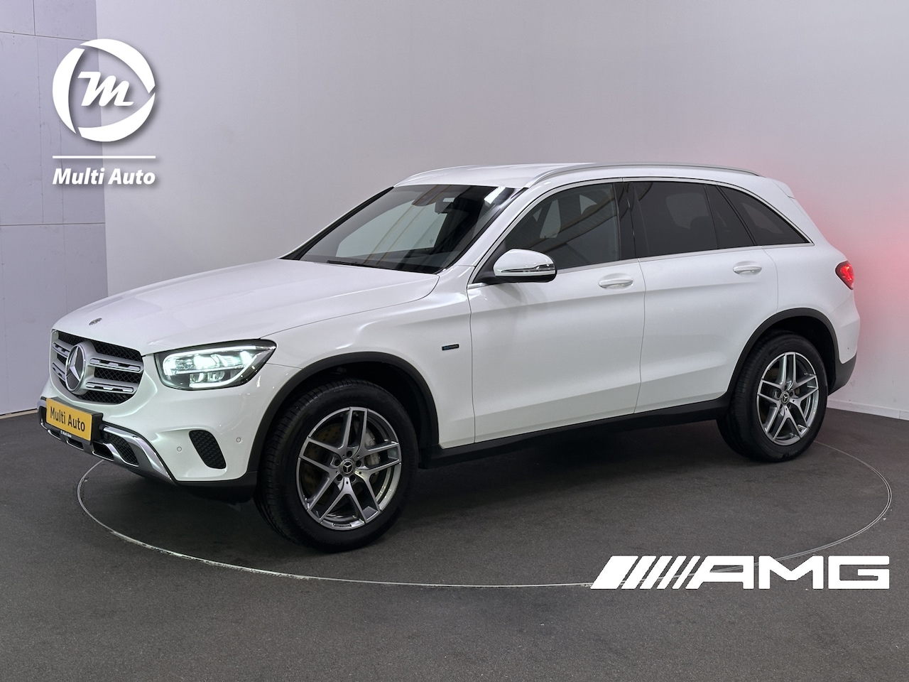 Mercedes-Benz GLC-klasse - 300e 4MATIC AMG Plug In Hybrid Dealer O.H PHEV | Apple Carplay | Camera | Alcantara Sports - AutoWereld.nl