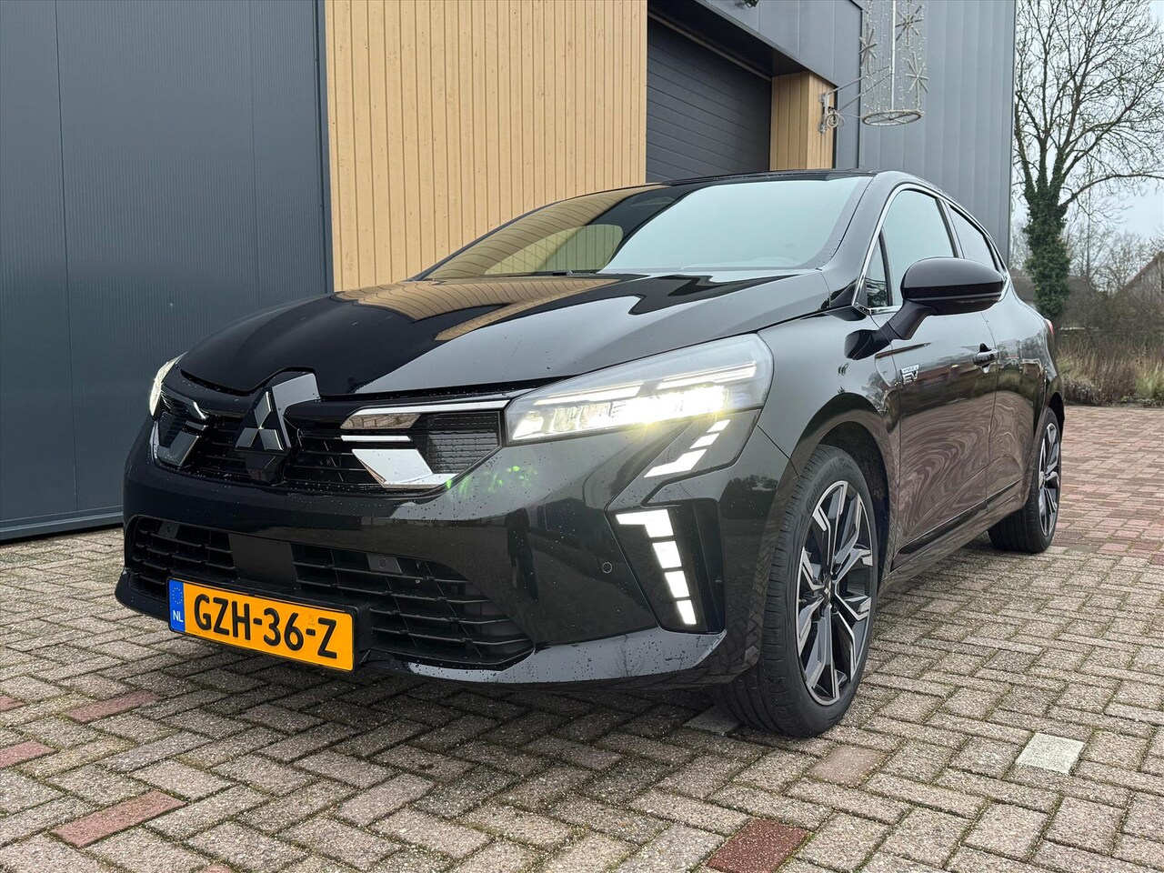 Mitsubishi Colt - 1.6 Hybrid 145pk Aut. Intense+ | Stoel/ Stuurwielverwarming | ACC | Camera | Carplay | Nav - AutoWereld.nl