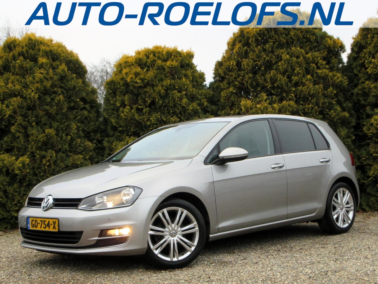 Volkswagen Golf - 1.2 TSI Highline Automaat*Navi*Camera* - AutoWereld.nl