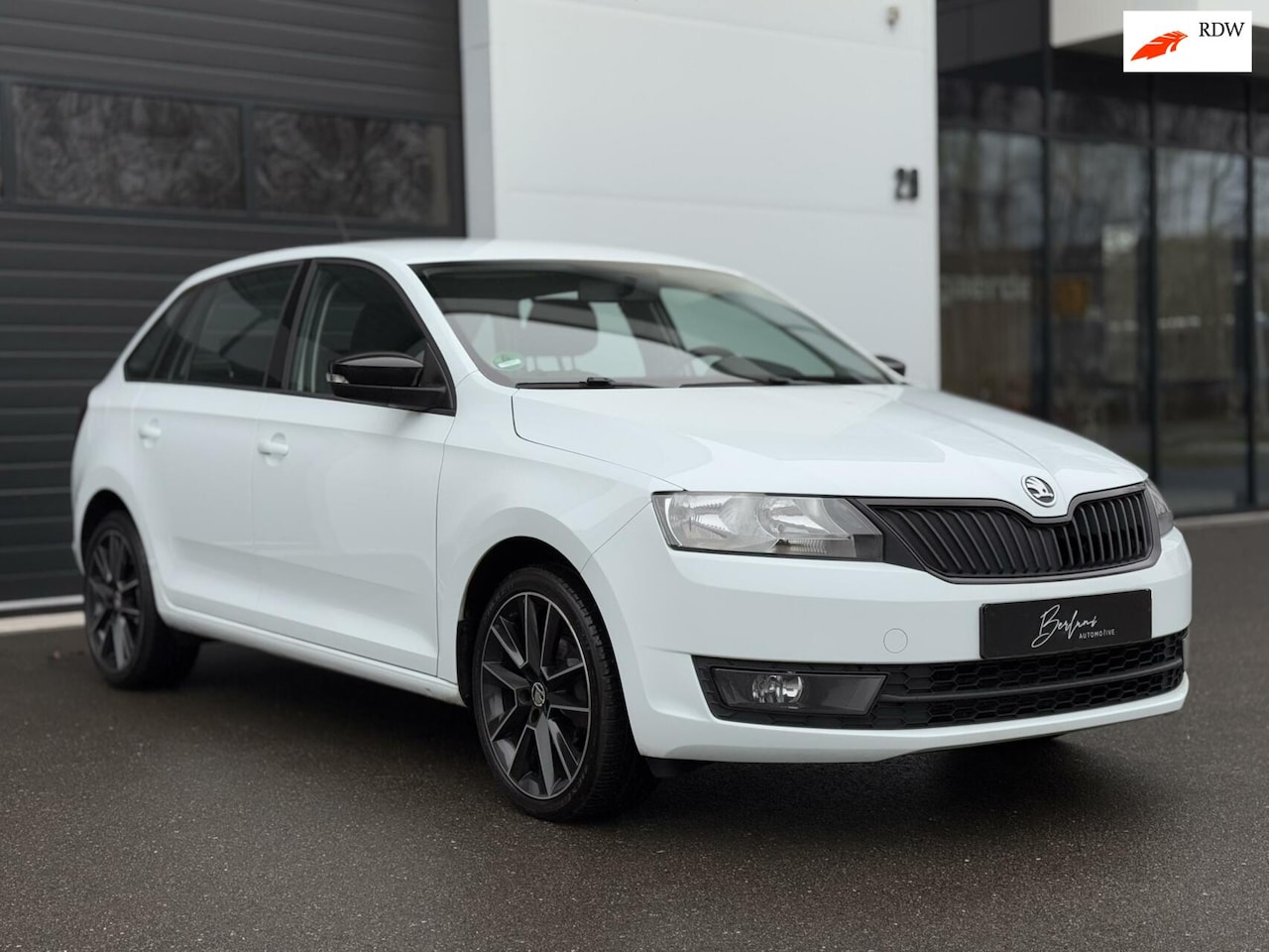 Skoda Rapid Spaceback - 1.2 TSI Greentech Active 1.2 TSI Greentech Active - AutoWereld.nl