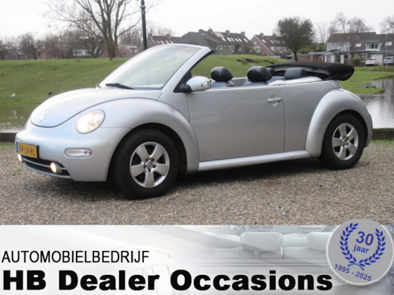 Volkswagen New Beetle Cabriolet - 2.0 - Airco - AutoWereld.nl