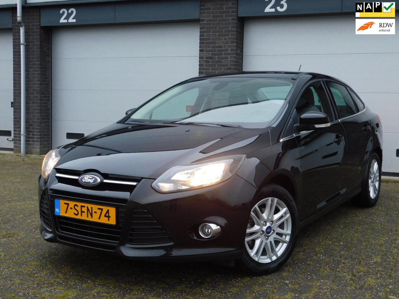 Ford Focus - 1.0 EcoBoost Titanium 1.0 EcoBoost Titanium - AutoWereld.nl