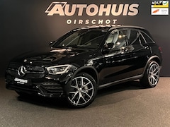 Mercedes-Benz GLC-klasse - 300e 4MATIC Premium Plus AMG Night Edition Pano/ MemorySeats / 20"/ Trekhaak / Camera