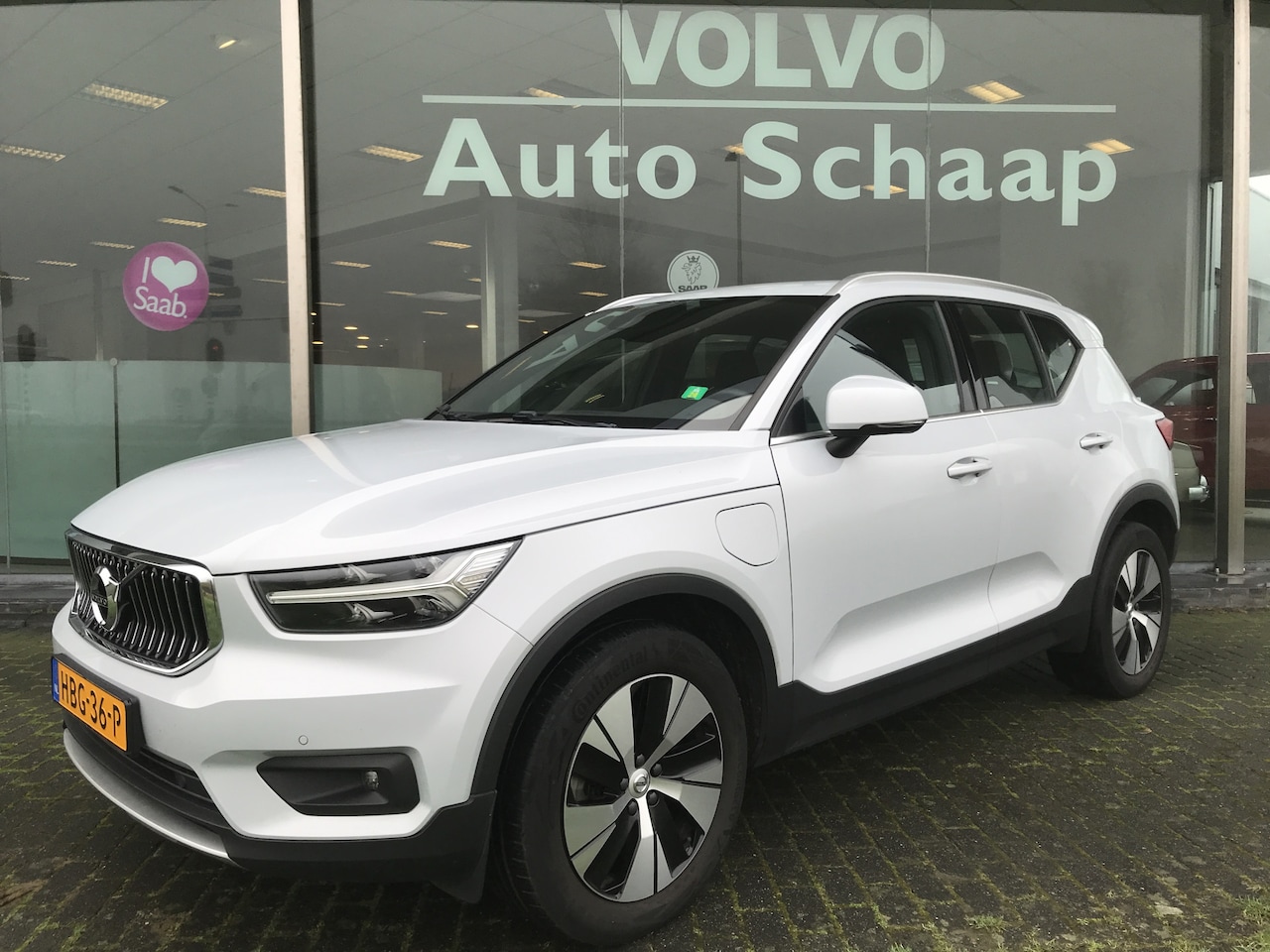 Volvo XC40 - 1.5 T5 Recharge Business Pro Automaat | Rijklaar incl 12 mnd Bovag | Carplay/Android Auto - AutoWereld.nl