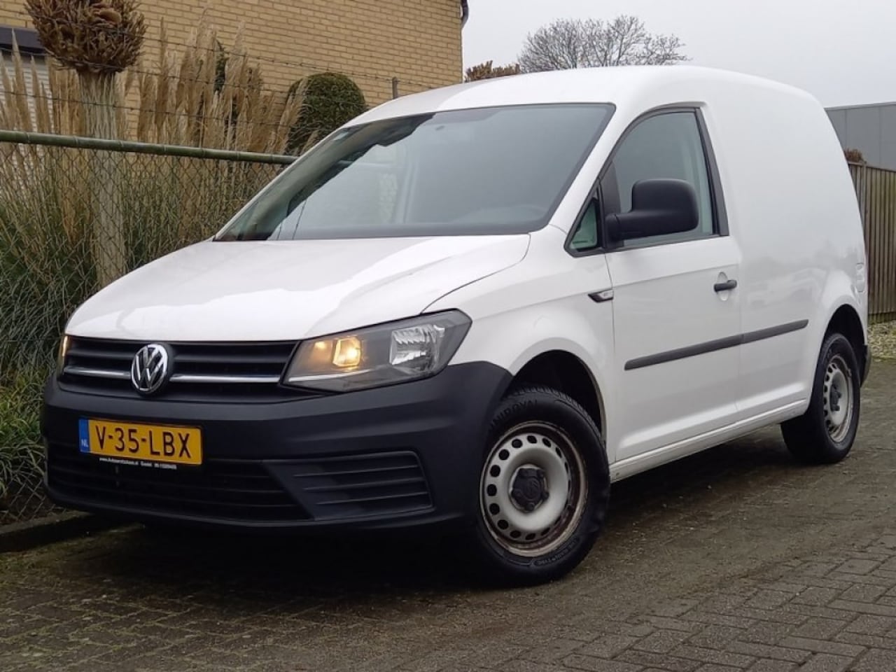 Volkswagen Caddy - 1.0 102PK / Airco / Zijschuifdeur - AutoWereld.nl