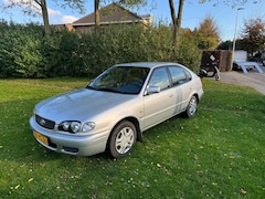 Toyota Corolla - 1.6 HB - airco - trekhaak - nette staat