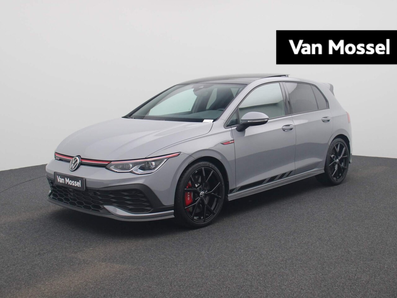 Volkswagen Golf - 2.0 TSI GTI Clubsport 300 PK | Automaat | Navigatie | Panoramadak | Adaptive Cruise Contro - AutoWereld.nl