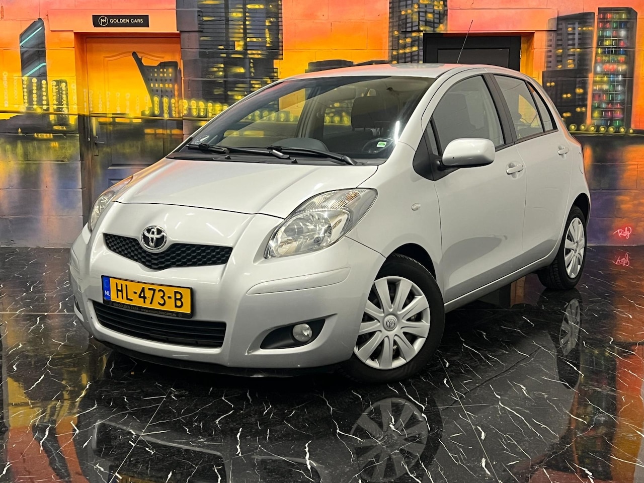 Toyota Yaris - 1.3 VVTi Comfort Stoelverwarming|Airco - AutoWereld.nl