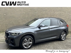 BMW X1 - sDrive20i 178pk Business M-sport | Automaat | Sportstoelen | Navigatie | LED | DAB | Sport