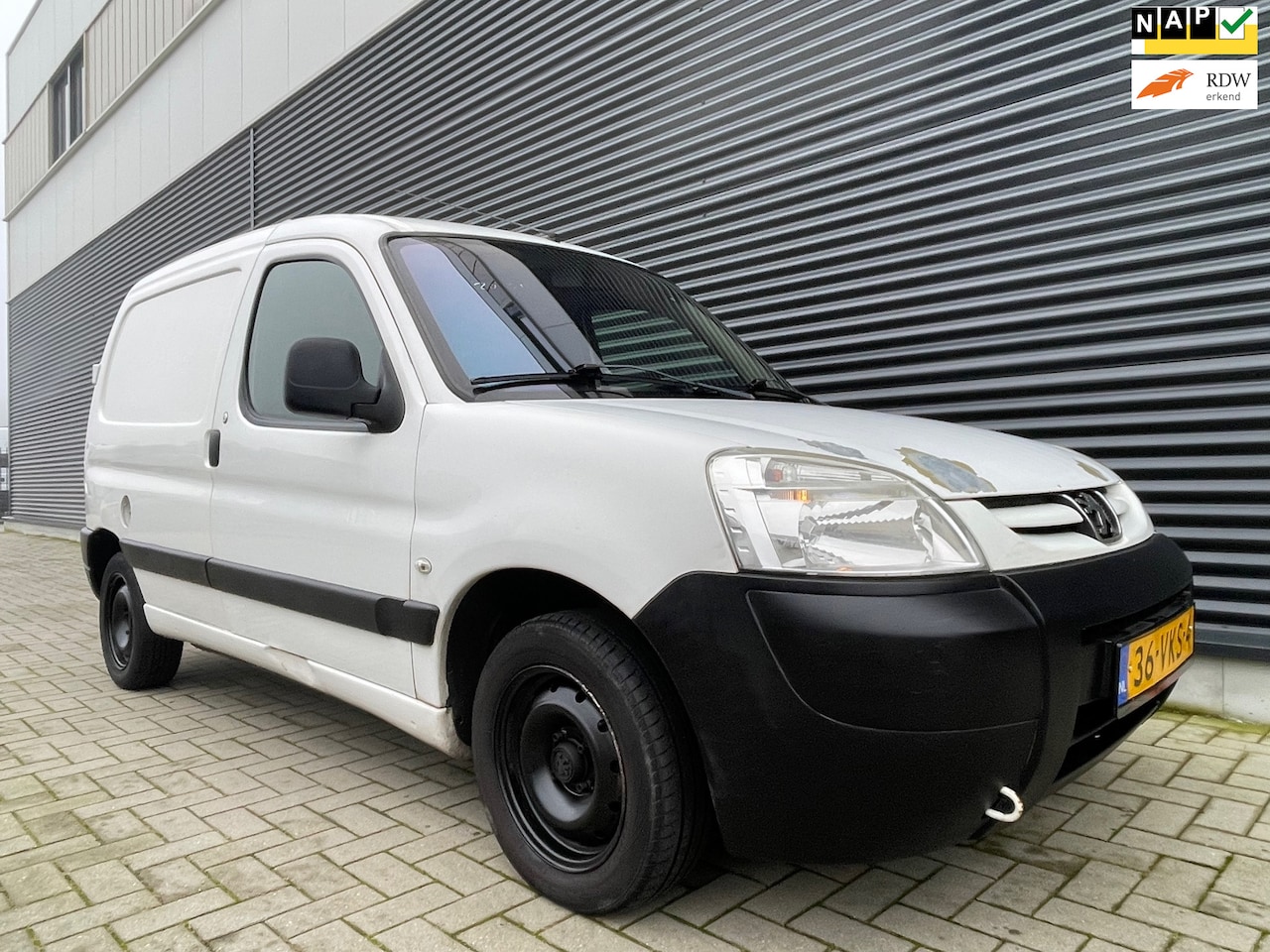 Peugeot Partner - 170C 1.6 HDI 170C 1.6 HDI - AutoWereld.nl