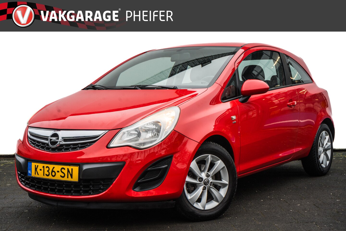 Opel Corsa - 1.2 EcoFlex Selection Airco/ Lmv/ Cruise control/ Sportstoelen/ Radio CD30 - AutoWereld.nl