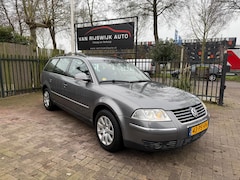 Volkswagen Passat Variant - 2.0-20V Turijn Clima Trekh Cruise-con Radio-Cd