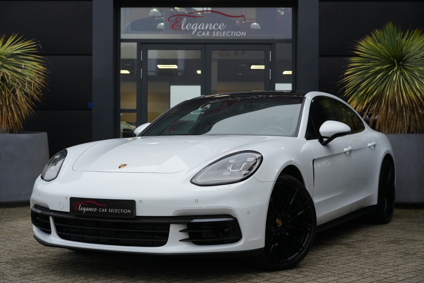 Porsche Panamera - 2.9 4S 441pk Stoelverwarming/Camera/BOSE - AutoWereld.nl