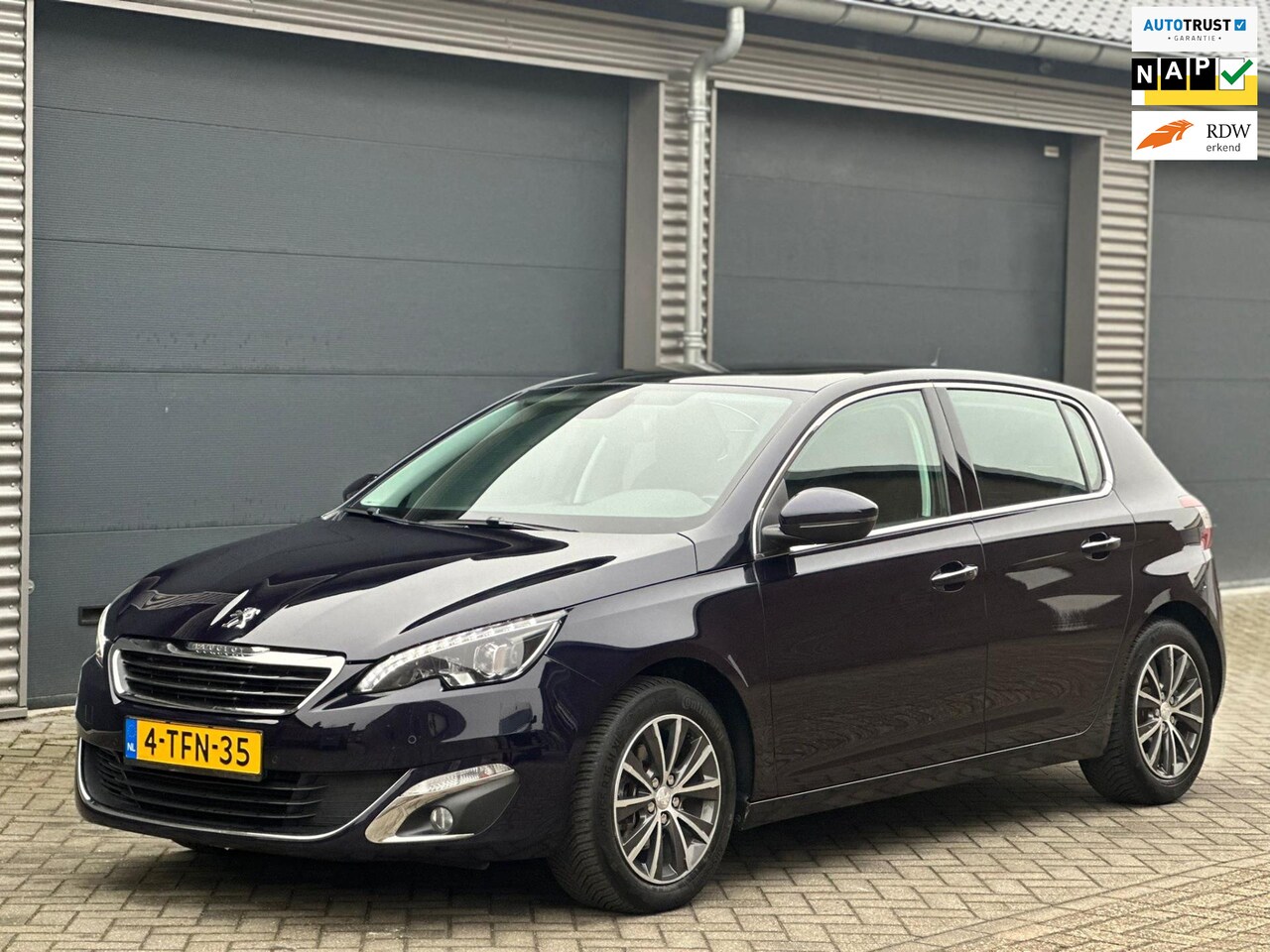 Peugeot 308 - 1.6 THP Première 1.6 THP 125 pk Première, luxe uitvoering,panoramadak, trekhaak, nl auto met nationale auto - AutoWereld.nl