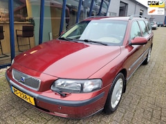 Volvo V70 - 2.4 T Automaat Nieuwe APK