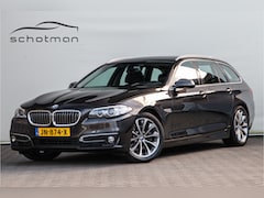 BMW 5-serie Touring - 520i Luxury Edition Aut8, Groot Navi, Leder, 133dkm