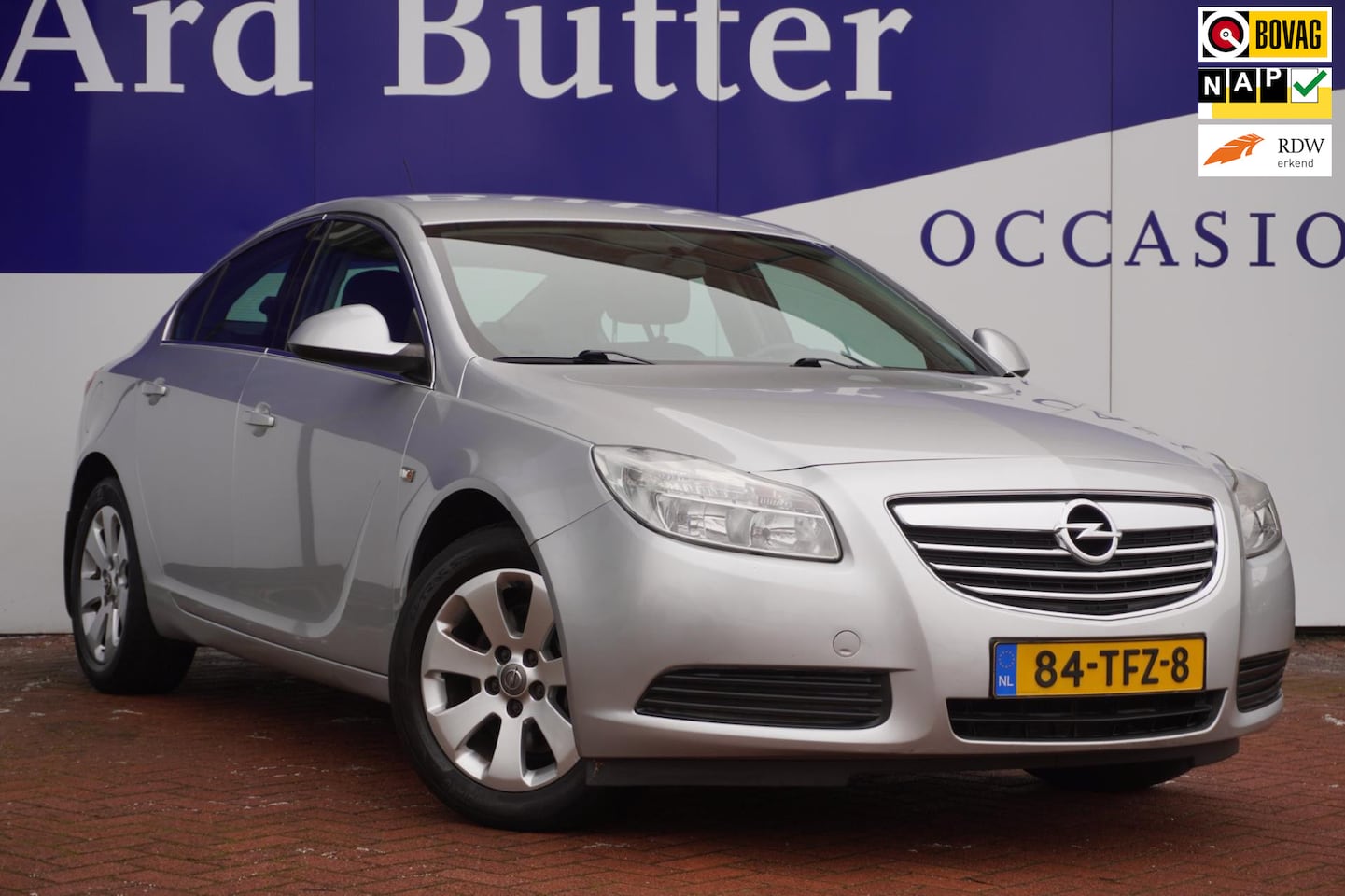 Opel Insignia - 1.6 T Edition 180PK + ecc+camera = SUPER EXPORT PRIJS !! nieuwe apk !! - AutoWereld.nl