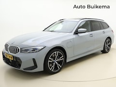 BMW 3-serie Touring - 330e M Sport FULL OPTIONS -Pano Dak -HeadUp -Driving Ass Prof -Park Ass Plus -Verwarmd Stu